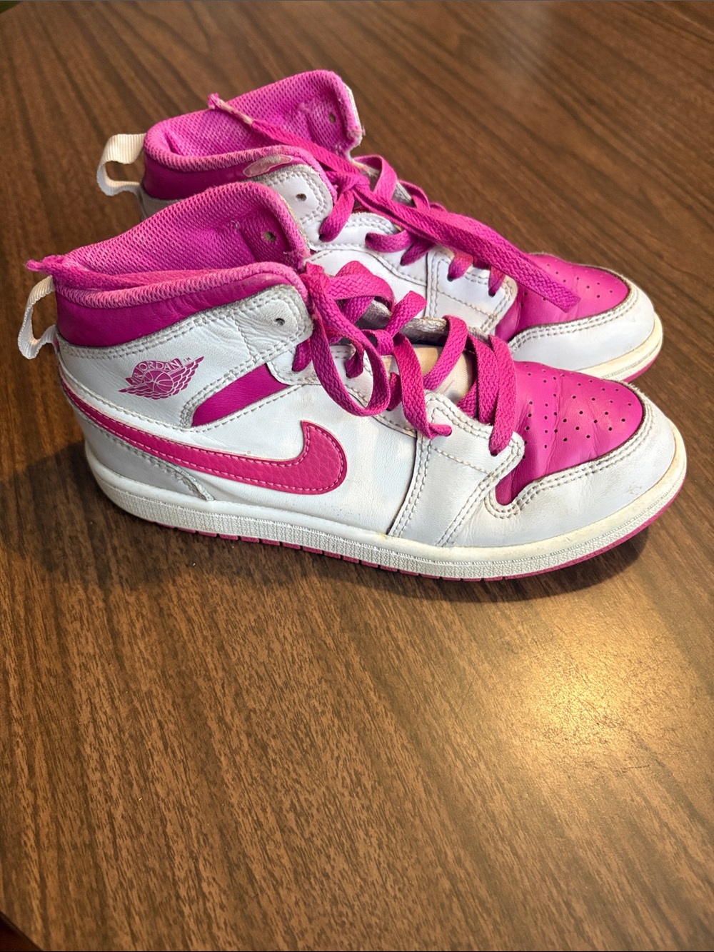Nike Air Jordan 1 Mid Kids Size 2 Fire Pink & White High Top Sneakers Shoes